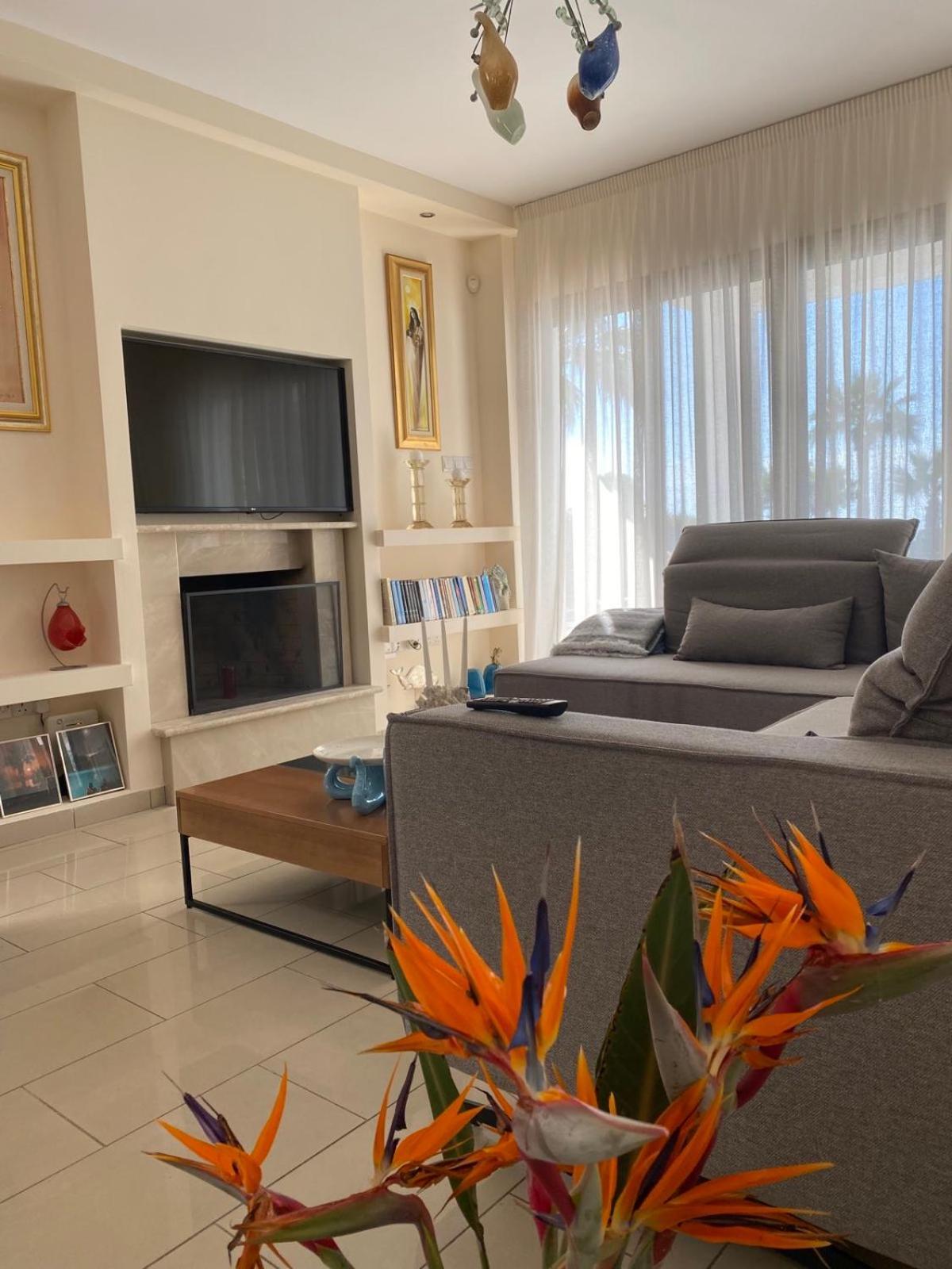 Ionion Beachfront Villa Ayia Napa Exterior photo